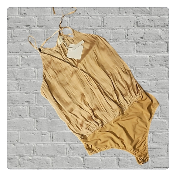 Amaryllis Stylish Bodysuit Size 2X NWT $88  I have other sizes Available! - Picture 3 of 9